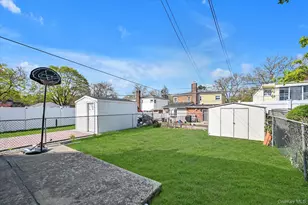 67-52 212th St, Bayside, NY 11364 - Photo 16