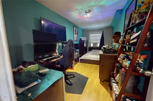 31-06 Healy Ave, Bayswater, NY 11691 - Photo 26