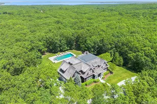 471 Middle Line Hwy, Sag Harbor, NY 11963 - Photo 32