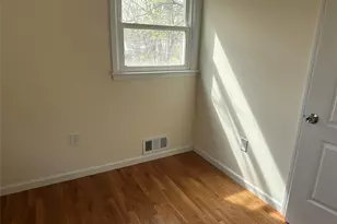 11 Clover Dr, West Nyack, NY 10994 - Photo 8