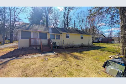 50 Glanhope Road #23, Hopewell Junction, NY 12533 - Photo 2