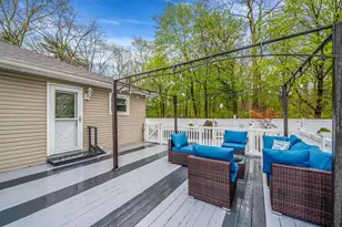 8 Landsberger St, Yaphank, NY 11980 - Photo 18