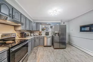 8 Landsberger St, Yaphank, NY 11980 - Photo 6