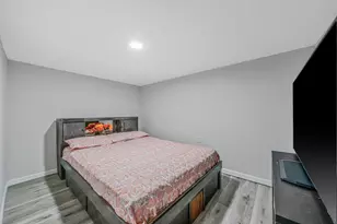 8 Landsberger St, Yaphank, NY 11980 - Photo 16