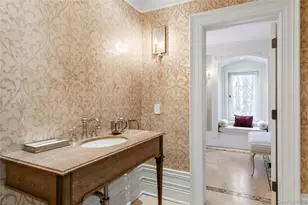 6B Blue Sea Ln, Great Neck, NY 11024 - Photo 26