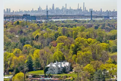 6B Blue Sea Lane, Great Neck, NY 11024 - Photo 4