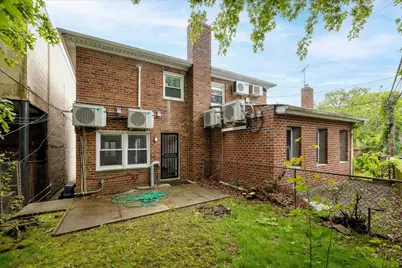 2533 Francis Lewis Boulevard, Whitestone, NY 11358 - Photo 12