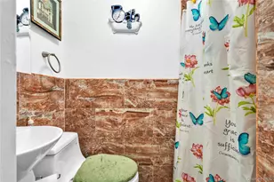 2723 Colden Ave, Bronx, NY 10469 - Photo 22