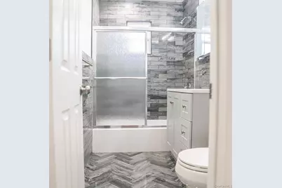 2723 Colden Avenue, Bronx, NY 10469 - Photo 8