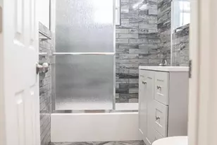 2723 Colden Ave, Bronx, NY 10469 - Photo 8