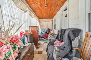 17 Lawrence Rd, Poughkeepsie, NY 12601 - Photo 12