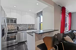 52-21 65th Pl, Maspeth, NY 11378 - Photo 4