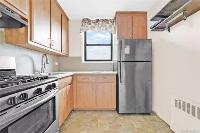 108-05 Astoria Boulevard #6A, East Elmhurst, NY 11369 - Photo 6