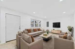 613 Bourdois Ave, Bellport, NY 11713 - Photo 14