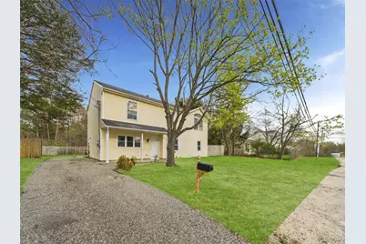 613 Bourdois Avenue, Bellport, NY 11713 - Photo 2