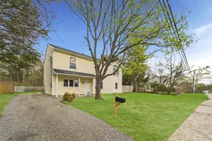 613 Bourdois Ave, Bellport, NY 11713 - Photo 2