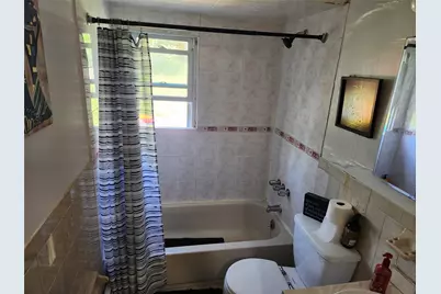 35 Mulford Place, Hempstead, NY 11550 - Photo 16