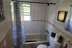 35 Mulford Pl, Hempstead, NY 11550 - Photo 16