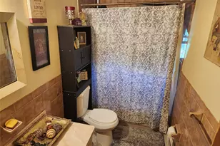 35 Mulford Pl, Hempstead, NY 11550 - Photo 14