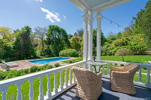 381 W Neck Rd, Lloyd Harbor, NY 11743 - Photo 32