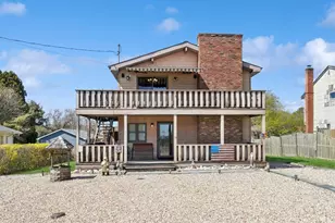 18 Hoppin Ave, Montauk, NY 11954 - Photo 2