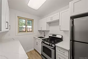 224-17 Manor Rd, Queens Village, NY 11427 - Photo 12