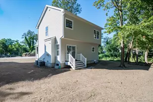 2 Gail-Grace Ct, Copiague, NY 11726 - Photo 20