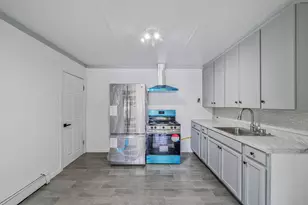 760 Spur Dr N, Bay Shore, NY 11706 - Photo 14