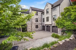 9 Earle Dr, Muttontown, NY 11791 - Photo 2