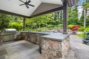 9 Earle Dr, Muttontown, NY 11791 - Photo 24