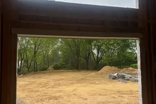 3 Wedgewood Dr, Dix Hills, NY 11746 - Photo 2