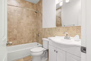 8 Maple St, Glenwood Landing, NY 11547 - Photo 10