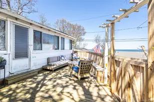 31 Beach Hill Dr, Calverton, NY 11933 - Photo 6