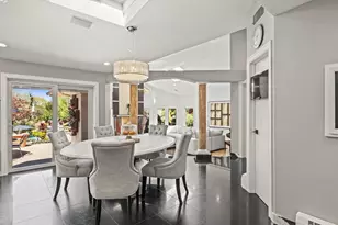 5 Glen Hill Ct, Dix Hills, NY 11746 - Photo 12