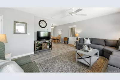 37 Noyac Harbor Road, Sag Harbor, NY 11963 - Photo 8