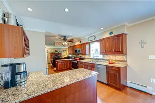 20 Bayview Rd, Amityville, NY 11701 - Photo 6