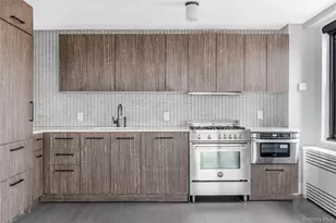 175 W 95th St, New York, NY 10025 - Photo 2