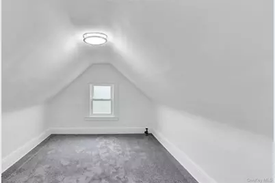 62-22 80th Road, Glendale, NY 11385 - Photo 18