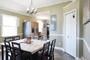 9 Fox Ln, Levittown, NY 11756 - Photo 6