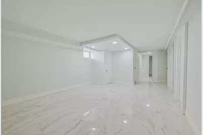 49 Carol Street, West Hempstead, NY 11552 - Photo 34