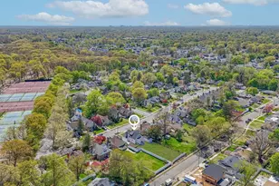 49 Carol St, West Hempstead, NY 11552 - Photo 10