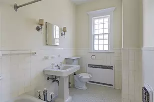 44 North Dr, Manhasset, NY 11030 - Photo 30