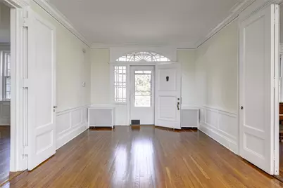 44 North Drive, Manhasset, NY 11030 - Photo 12