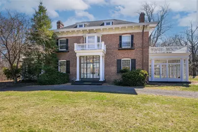 44 North Drive, Manhasset, NY 11030 - Photo 10