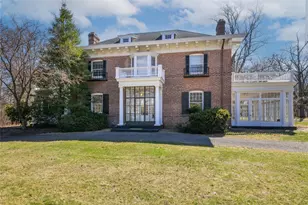 44 North Dr, Manhasset, NY 11030 - Photo 10