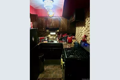 3231 Grace Avenue, Bronx, NY 10469 - Photo 6