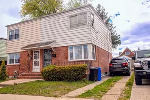 114-22 197th St, Saint Albans, NY 11412 - Photo 2