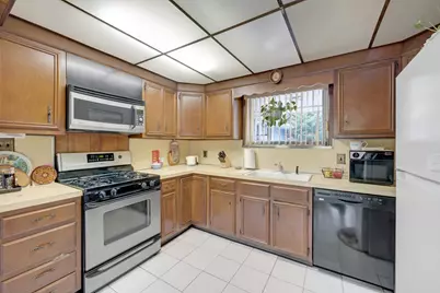 572 Scarsdale Road, Tuckahoe, NY 10707 - Photo 10