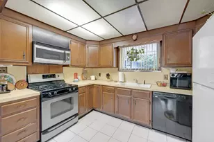 572 Scarsdale Rd, Tuckahoe, NY 10707 - Photo 10