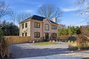 768 Bridgehampton Sag Harbor, Bridgehampton, NY 11978 - Photo 2